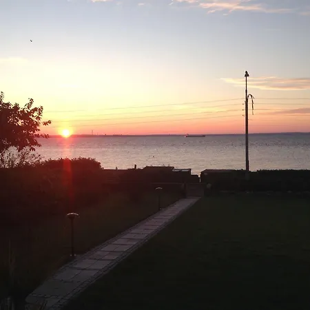 Bb By The Sea Helsingor Snekkersten